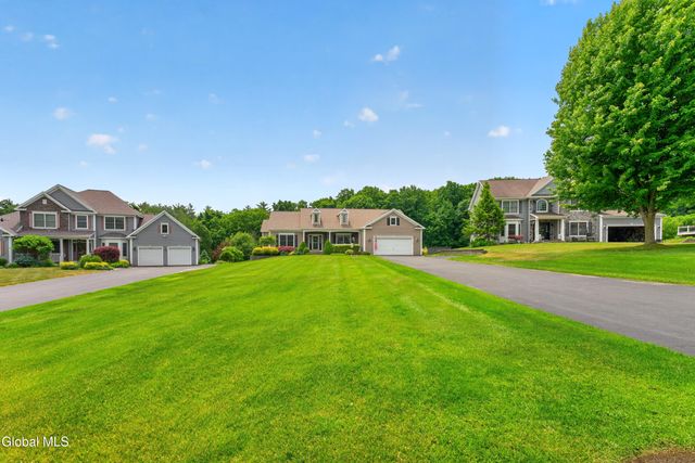19 Addison Way, Clifton Park, NY 12148