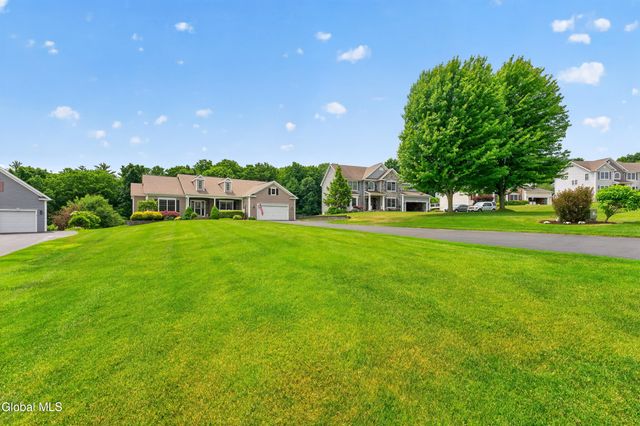 19 Addison Way, Clifton Park, NY 12148