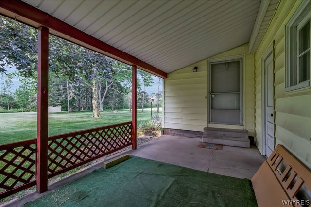 4906 Meyer Road, Pendleton, NY 14120