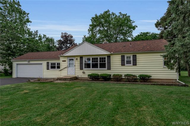 4906 Meyer Road, Pendleton, NY 14120