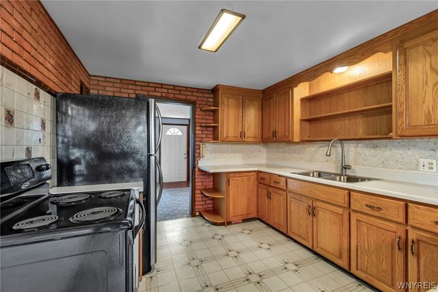 4906 Meyer Road, Pendleton, NY 14120