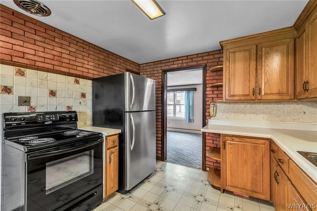 4906 Meyer Road, Pendleton, NY 14120