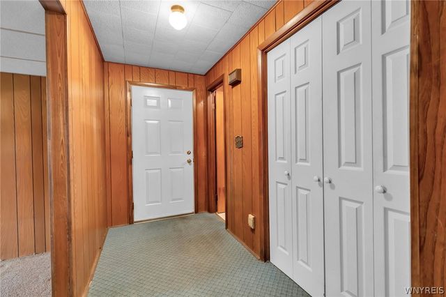 4906 Meyer Road, Pendleton, NY 14120