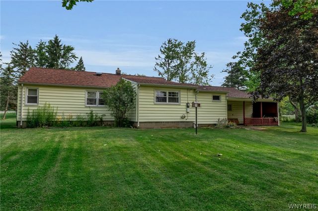 4906 Meyer Road, Pendleton, NY 14120