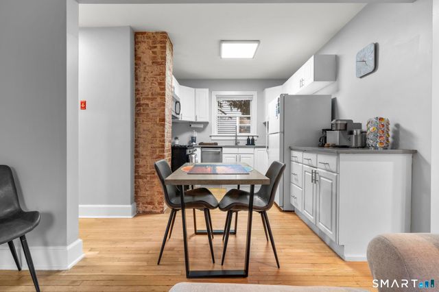 7 Willowbrook Place 1st Fl, Stamford, CT 06902