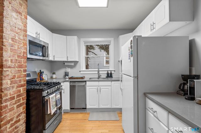 7 Willowbrook Place 1st Fl, Stamford, CT 06902