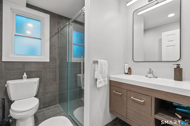 7 Willowbrook Place 1st Fl, Stamford, CT 06902