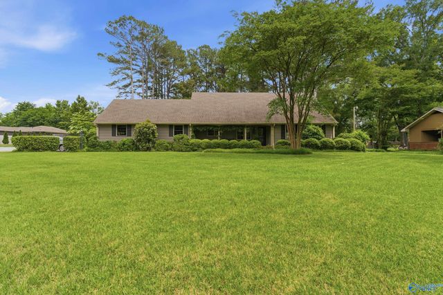 2016 Pennylane SE, Decatur, AL 35601