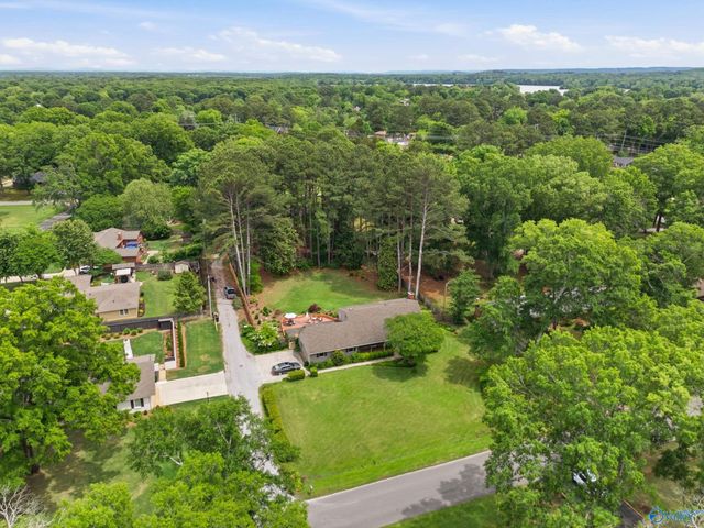 2016 Pennylane SE, Decatur, AL 35601