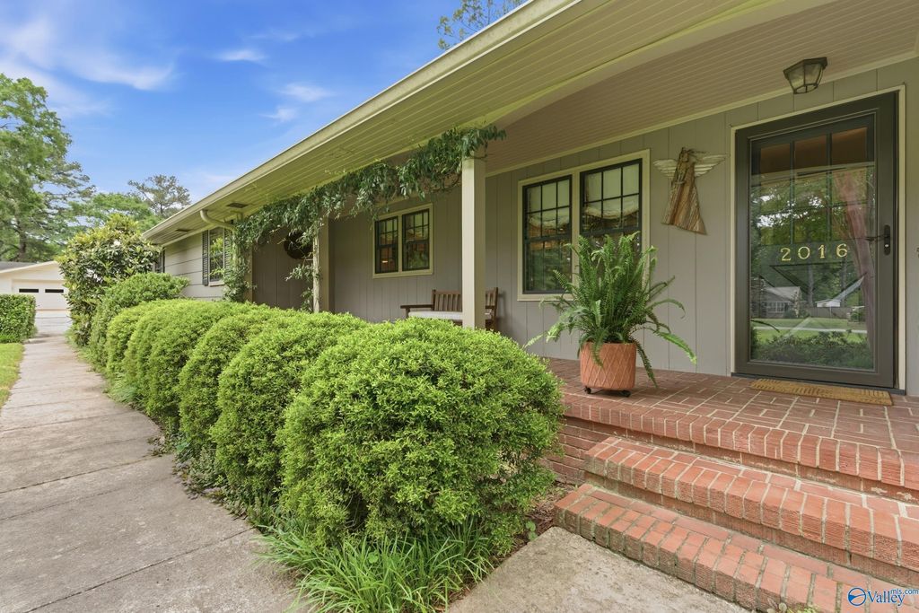 2016 Pennylane SE, Decatur, AL 35601