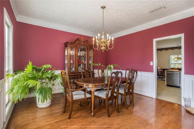 252 Essex Place, Ellenwood, GA 30294