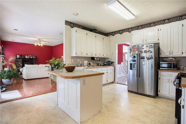 252 Essex Place, Ellenwood, GA 30294