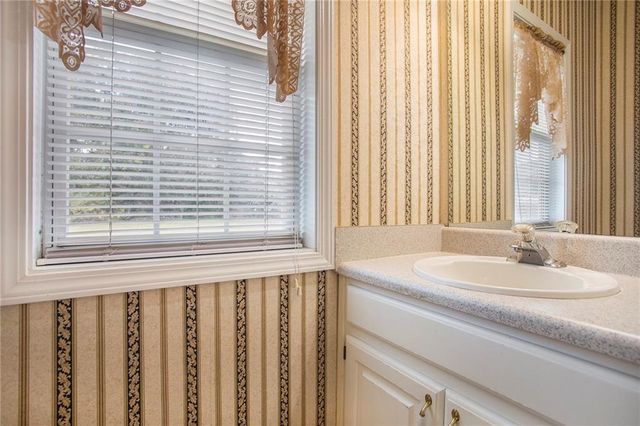 252 Essex Place, Ellenwood, GA 30294