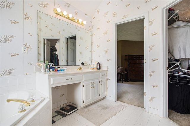 252 Essex Place, Ellenwood, GA 30294