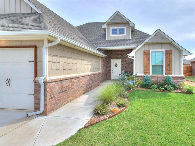 9316 NW 118th Street, Yukon, OK 73099