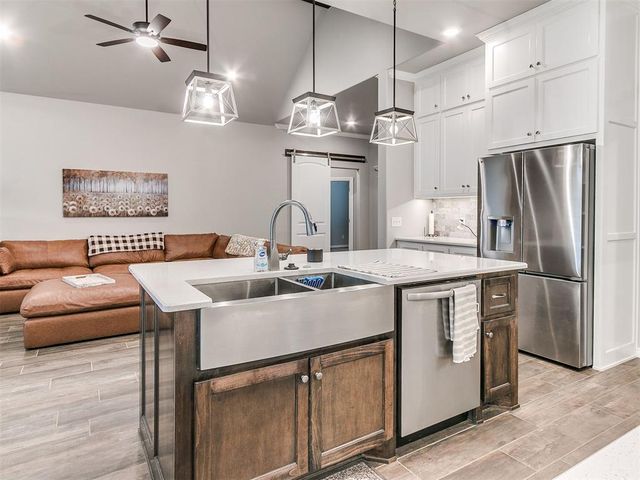 9316 NW 118th Street, Yukon, OK 73099