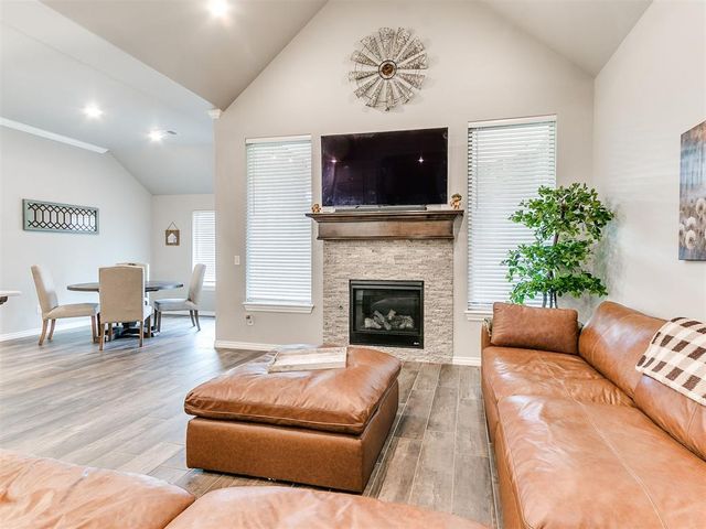 9316 NW 118th Street, Yukon, OK 73099