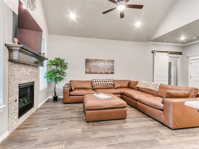 9316 NW 118th Street, Yukon, OK 73099