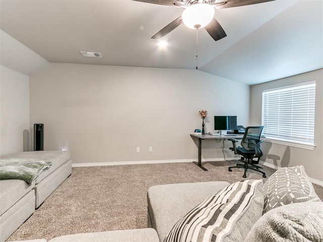 9316 NW 118th Street, Yukon, OK 73099