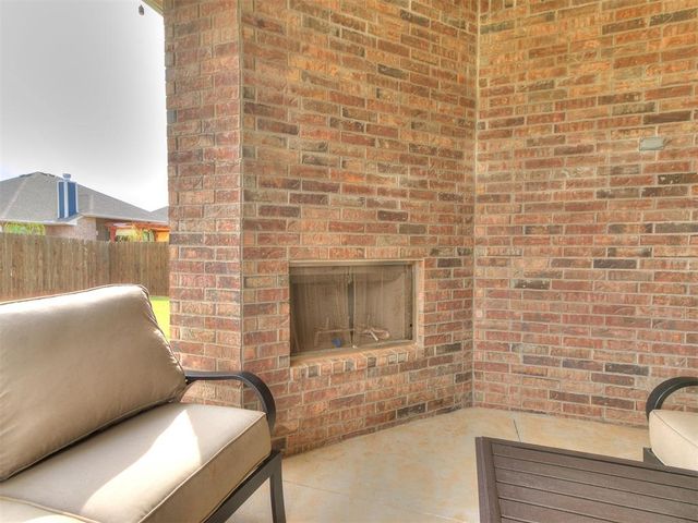 9316 NW 118th Street, Yukon, OK 73099