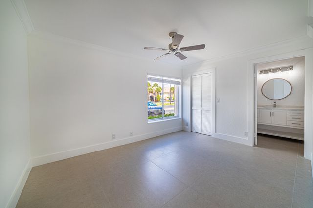 815 W Boynton Beach Boulevard 12-106, Boynton Beach, FL 33426