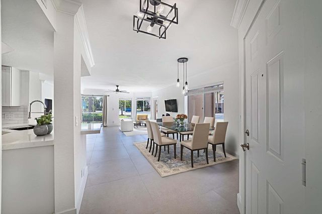 815 W Boynton Beach Boulevard 12-106, Boynton Beach, FL 33426