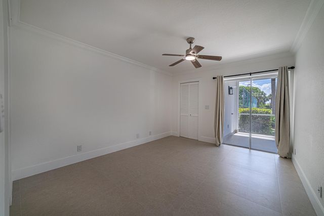 815 W Boynton Beach Boulevard 12-106, Boynton Beach, FL 33426
