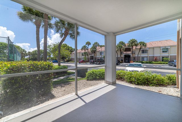 815 W Boynton Beach Boulevard 12-106, Boynton Beach, FL 33426