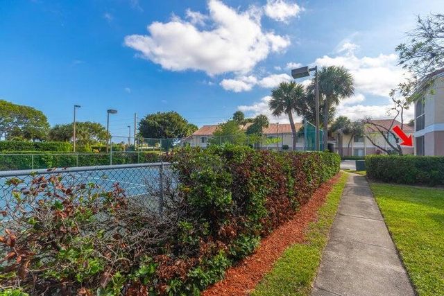 815 W Boynton Beach Boulevard 12-106, Boynton Beach, FL 33426