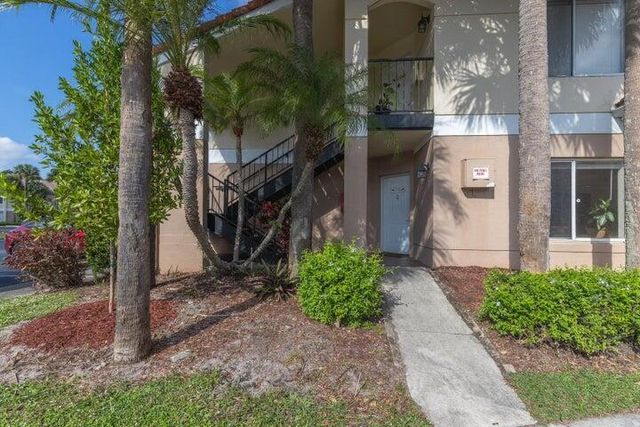 815 W Boynton Beach Boulevard 12-106, Boynton Beach, FL 33426