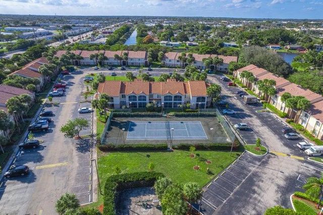 815 W Boynton Beach Boulevard 12-106, Boynton Beach, FL 33426