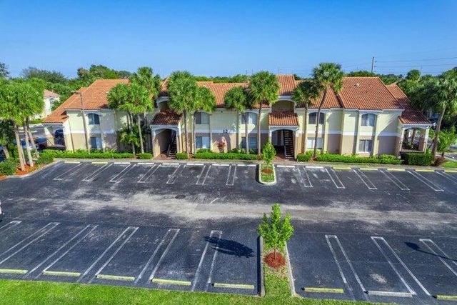 815 W Boynton Beach Boulevard 12-106, Boynton Beach, FL 33426