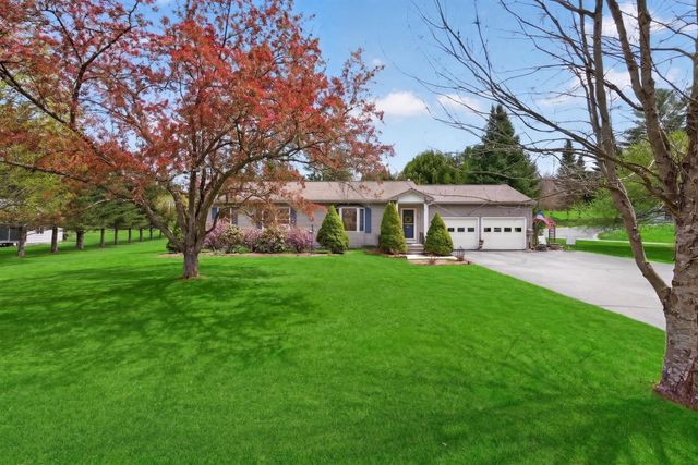 95 Tree Top Estates, Haverhill, NH 03785