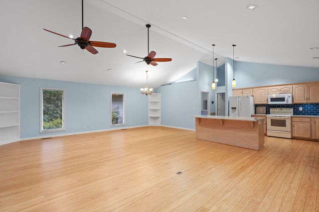 719 Lakehaven Circle, Decatur, TN 37322