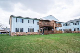 1335 Harbour BLVD 89, Trenton, MI 48183