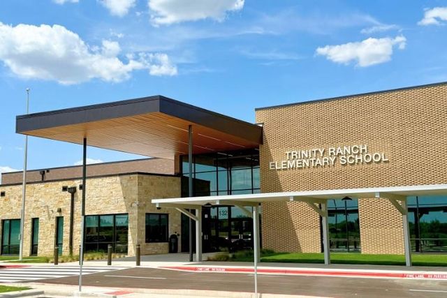 182 Bendecido LOOP, Elgin, TX 78621