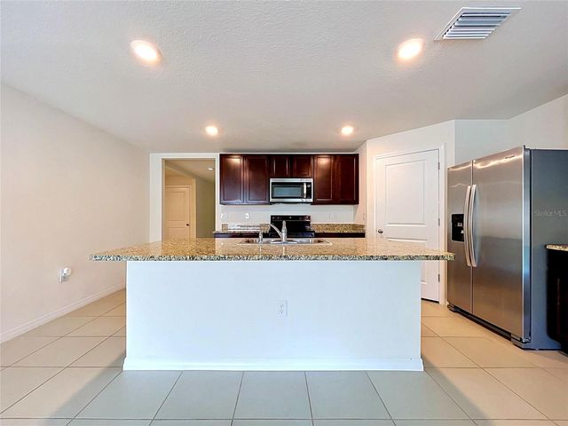 7804 DAVIE RAY DRIVE, Zephyrhills, FL 33540