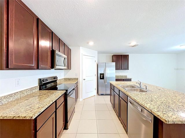 7804 DAVIE RAY DRIVE, Zephyrhills, FL 33540