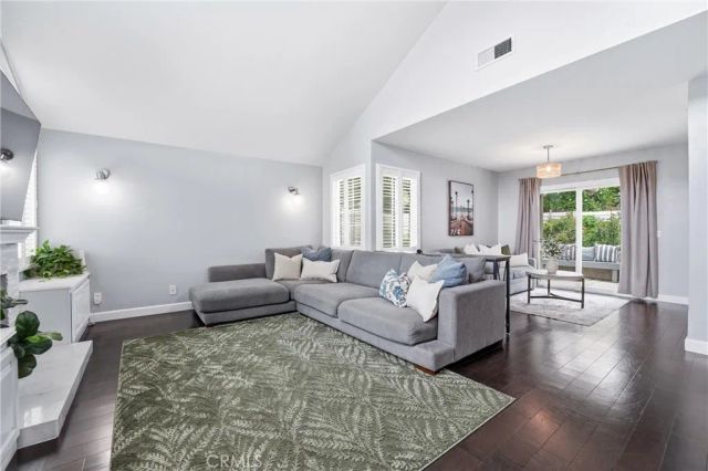 11 Shadowleaf, Irvine, CA 92614