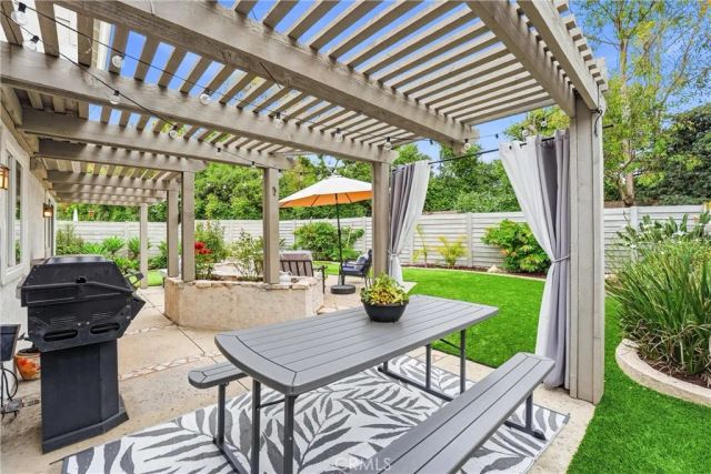 11 Shadowleaf, Irvine, CA 92614