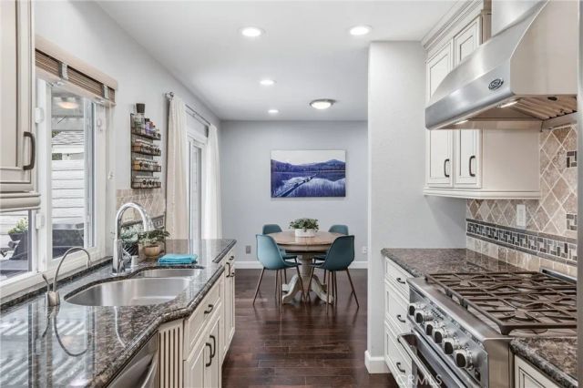 11 Shadowleaf, Irvine, CA 92614