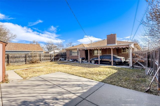 1901 Xanthia Street, Denver, CO 80220