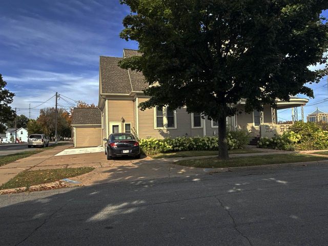 550 S 1ST AVENUE, Wausau, WI 54401