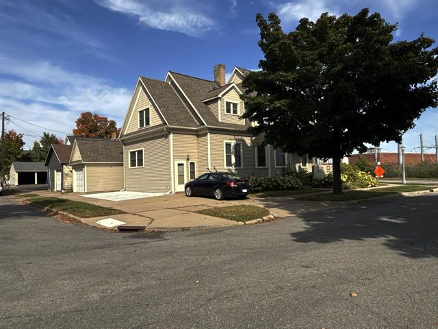 550 S 1ST AVENUE, Wausau, WI 54401