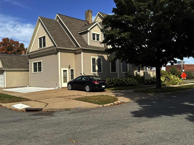 550 S 1ST AVENUE, Wausau, WI 54401