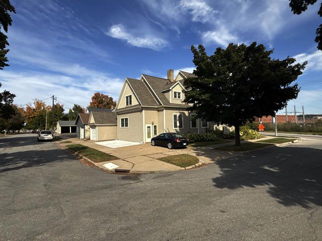 550 S 1ST AVENUE, Wausau, WI 54401