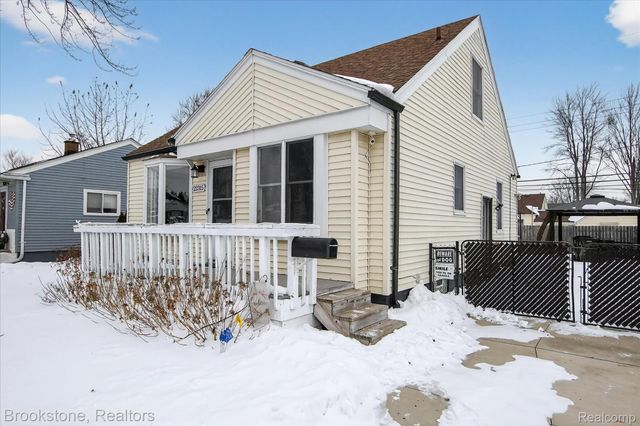 22315 Kramer Street, St. Clair Shores, MI 48080