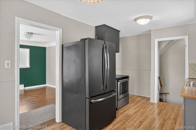 22315 Kramer Street, St. Clair Shores, MI 48080