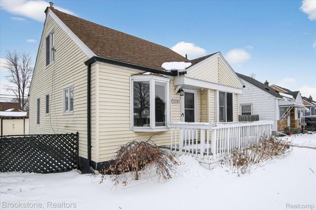 22315 Kramer Street, St. Clair Shores, MI 48080