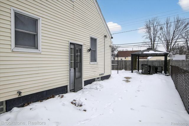 22315 Kramer Street, St. Clair Shores, MI 48080